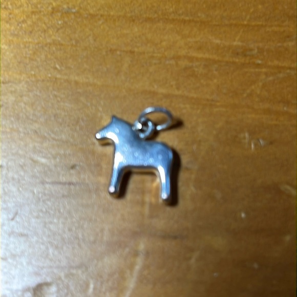 Swedish Dala Horse charm is silver! - Picture 1 of 2